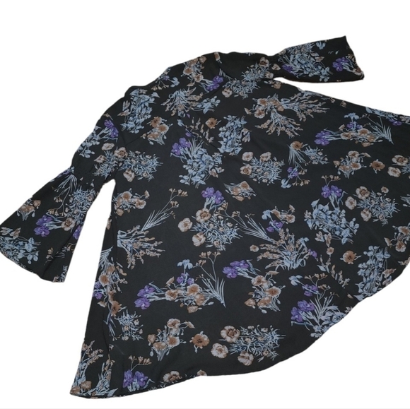 Umgee Tunic Dress Gray Floral Small Bell Sleeves Boho Keyhole Neckline - Picture 5 of 8